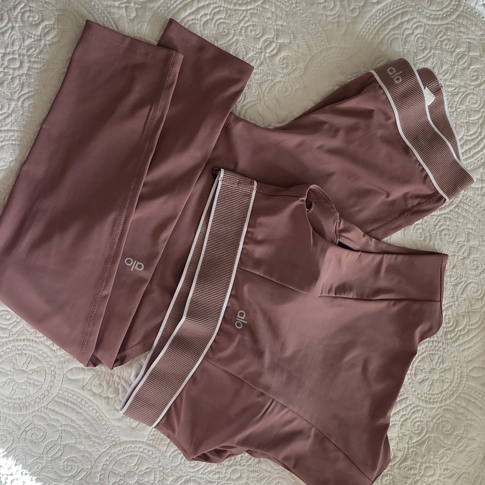 ALO Yoga Mauve High-Waist Leggings and Crop Top Set